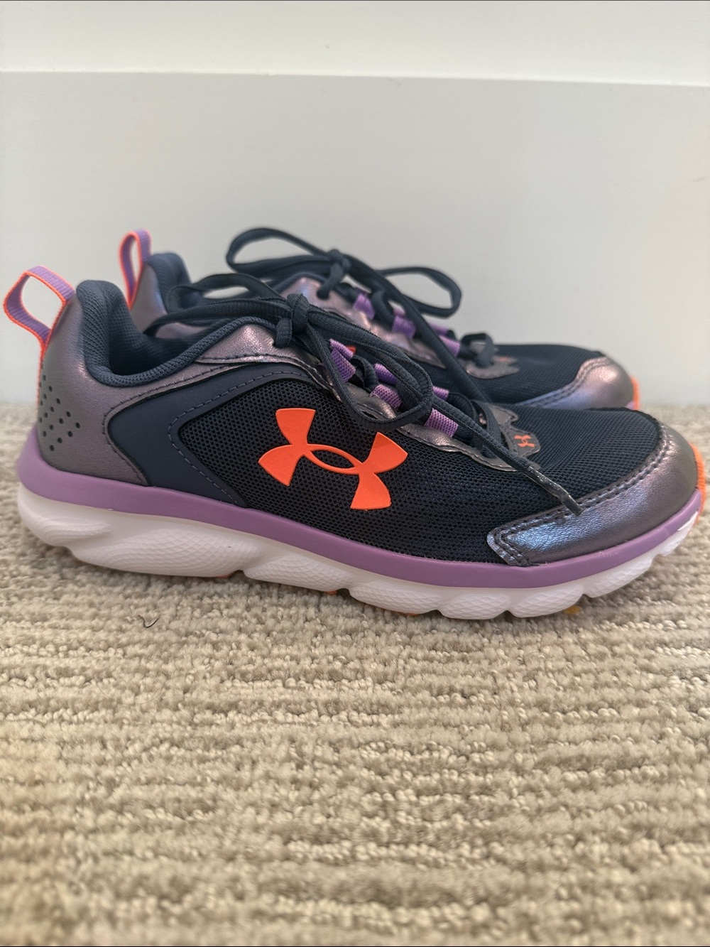 Under Armour Assert 9 Pearl Iridescent Running Shoes